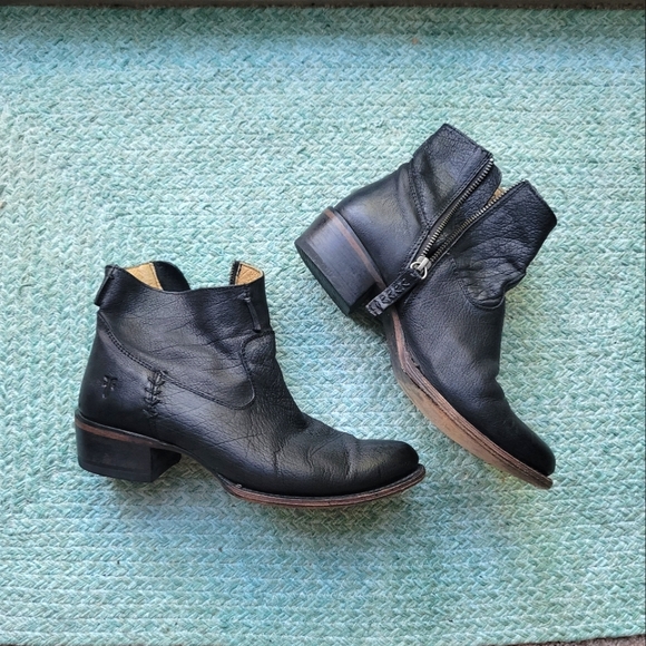 Frye Shoes - Frye Booties Black Diana Stitch 8.5B